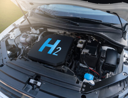 The car with the engine on hydrogen fuel